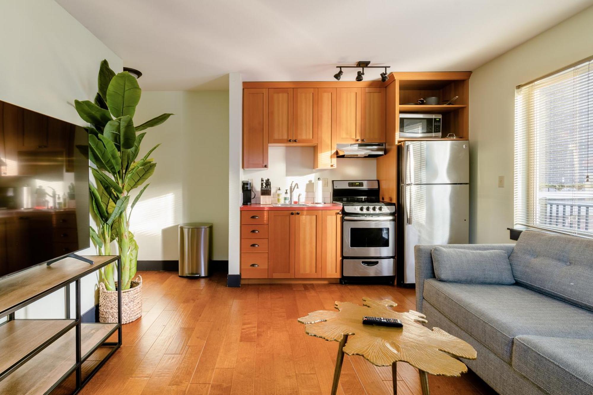 Stay Portland Collection - Color Splash Apartment In The Heart Of Portland Exterior photo